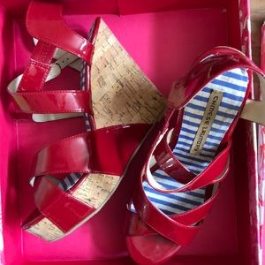 Chinese laundry wedges